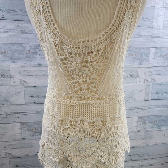 Noelle Knit Boho Chic Crocheted Top Size S/M - Picture 3 of 8